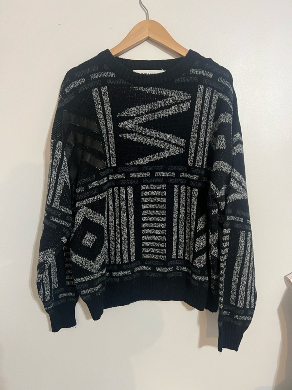 90’s Vintage Gitano Black & White Marled Knit Sweater